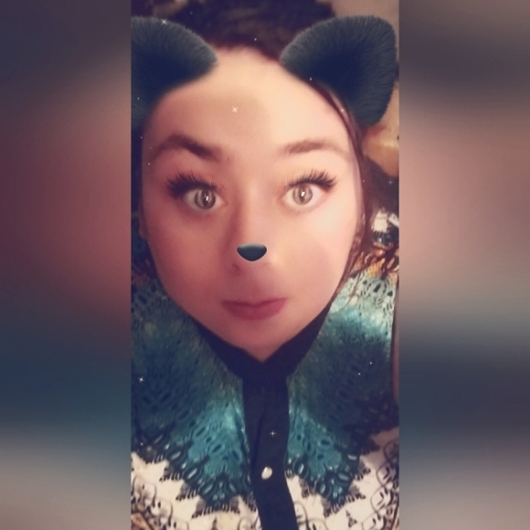 Meet your Posher, Chels - Picture 1 of 2